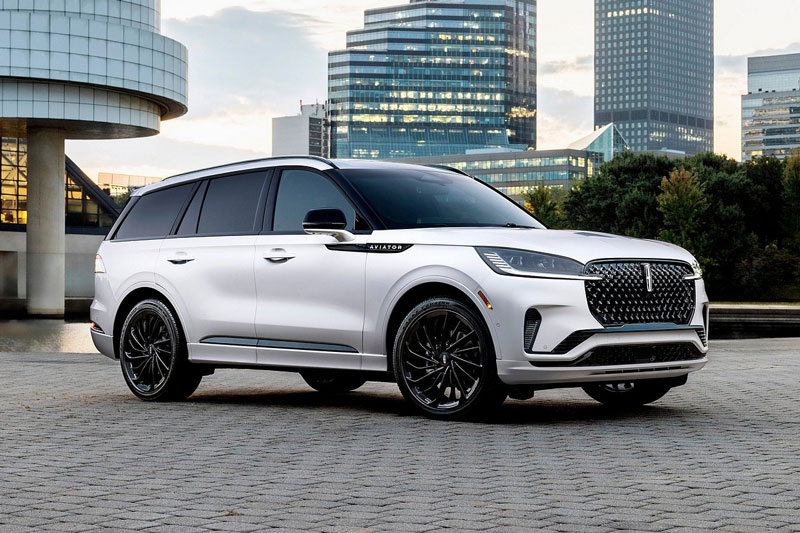 SUV chủ tịch Lincoln Aviator 2025 ra mắt: Nhiều nâng cấp, giá từ 1,377 tỷ đồng