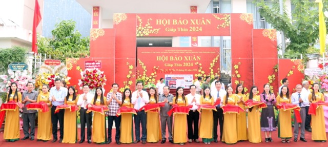 Kiên Giang: Khai mạc Hội báo xuân Giáp Thìn 2024