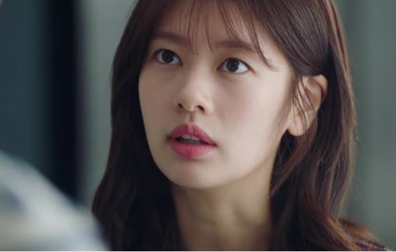 Ngày cưới đã định rồi thì chồng tương lai của tôi lại bắt đầu chê bai vợ công việc không ổn định, lương thấp, nhưng tức hơn là hắn lại thường xuyên nhắn tin tâm sự cùng người yêu cũ