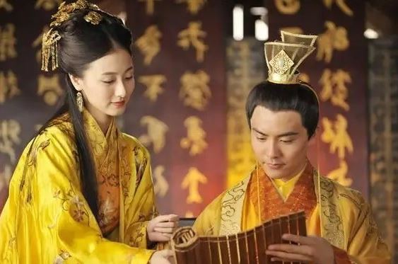 Tại sao hoàng đế không ngủ với phi tần hơn 50 tuổi? Tuổi già chỉ là cái cớ, sự thật quá thực tế!