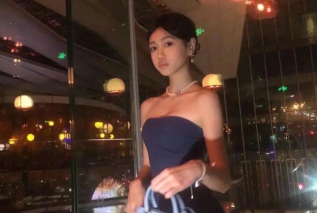 Con gái sao nữ đình đám 14 tuổi tổ chức sinh nhật, soi 1 chi tiết ngoại hình, cư dân mạng chỉ trích: Dạy con kiểu này coi chừng "hỏng"