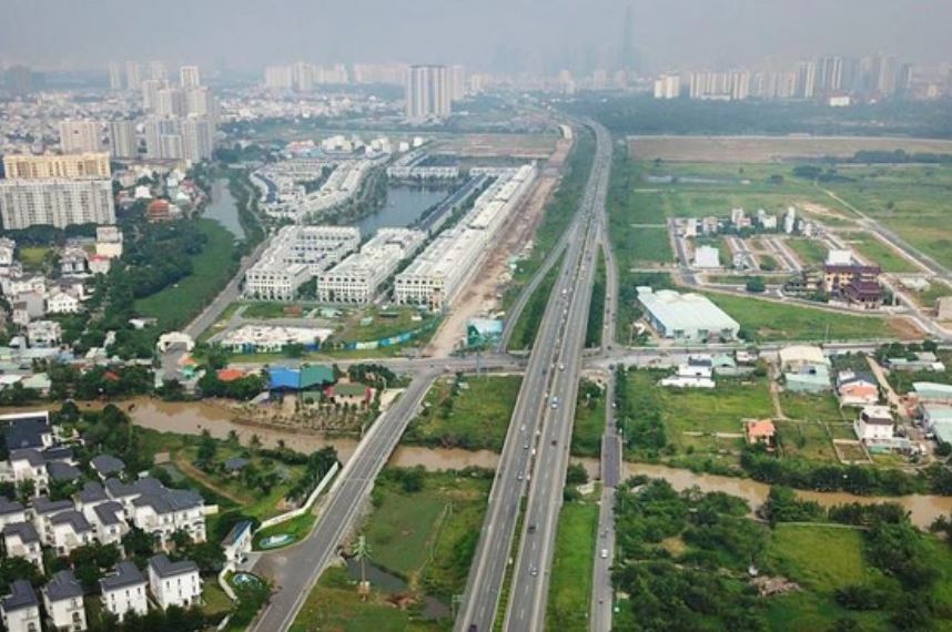 &#x110;&#x1EA5;t n&#x1B0;&#x1EDB;c v&#x1EEF;ng v&#xE0;ng tr&#x1B0;&#x1EDB;c nhi&#x1EC1;u kh&#xF3; kh&#x103;n, th&#xE1;ch th&#x1EE9;c