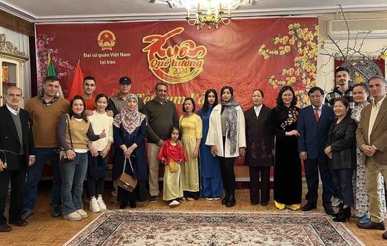 Đầm ấm, đậm đà bản sắc dân tộc dịp Tết Giáp Thìn 2024 của cộng đồng người Việt Nam ở nước ngoài