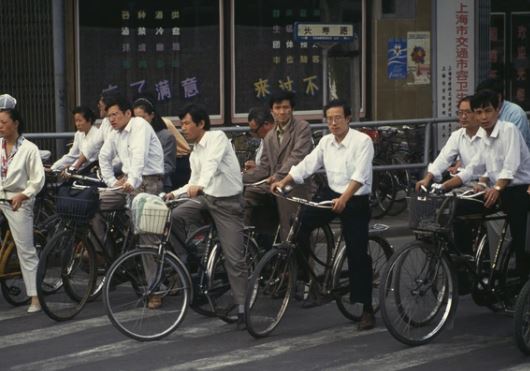 Bộ ảnh hiếm ghi lại thời kỳ phồn hoa bậc nhất tại Thượng Hải, từng khung hình đều tựa thước phim của Vương Gia Vệ