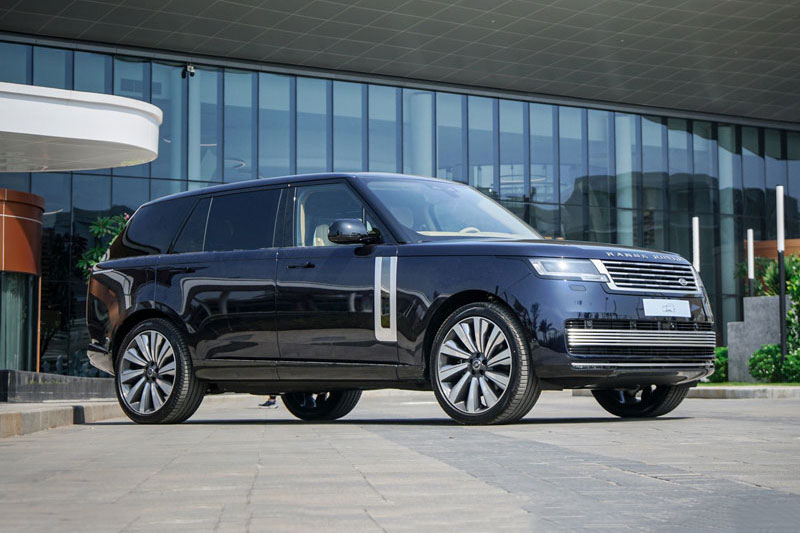 Bảng giá xe Land Rover tháng 2/2024