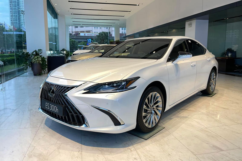 Bảng giá xe Lexus tháng 2/2024
