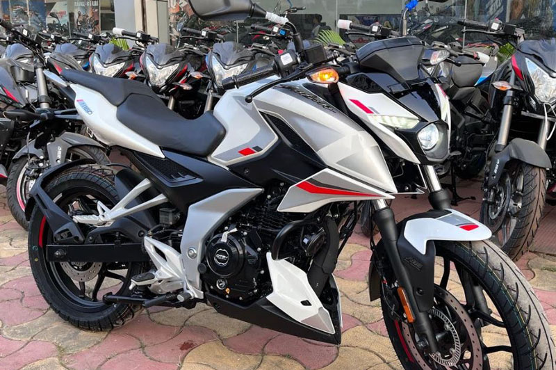 ‘Tân binh’ côn tay 160cc giá 37 triệu đồng ‘ăn đứt’ Winner X và Exciter nhờ ABS 2 kênh, màn hình LCD