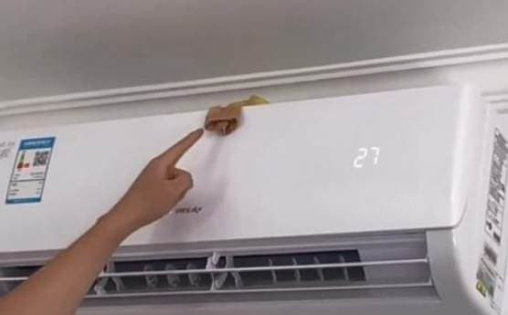 Đặt một chiếc tất lên điều hòa rất thiết thực! Nó giải quyết được vấn đề lớn của mỗi hộ gia đình, nhiều người làm theo khi 'biết điều này'