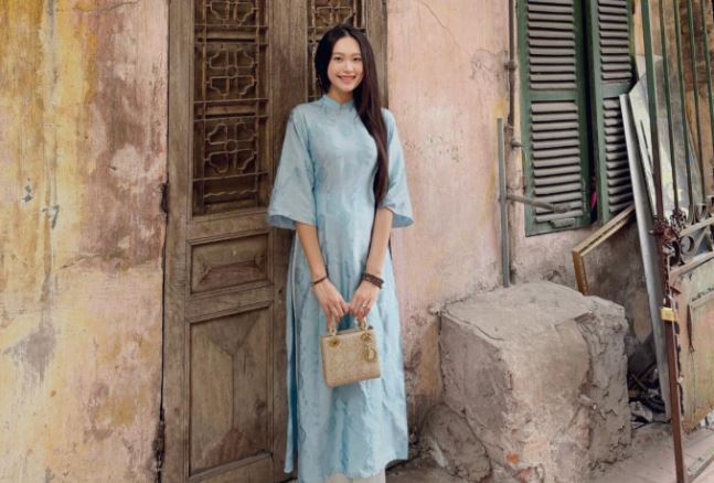 Doãn Hải My: “Còn áo dài là còn tết”, đang nghi vấn mang bầu mà vóc váng vẫn nuột nà thế này đây