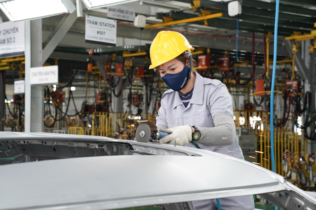 Công ty cho nghỉ Tết dài hơn quy định, người lao động được tính lương thế nào?