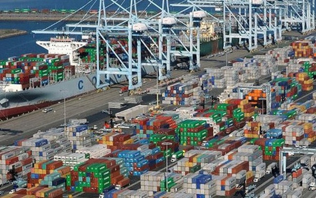 Kinh tế thế giới đứng trước nhiều rủi ro