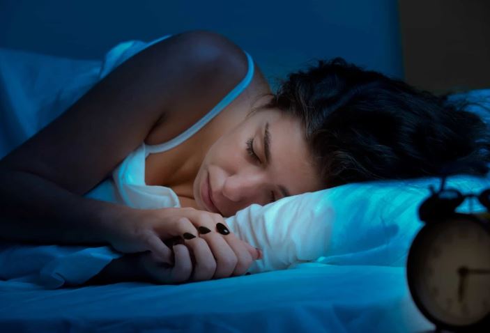 Tăng 25% nguy cơ mắc bệnh tim mạch nếu thường xuyên làm điều này hàng đêm