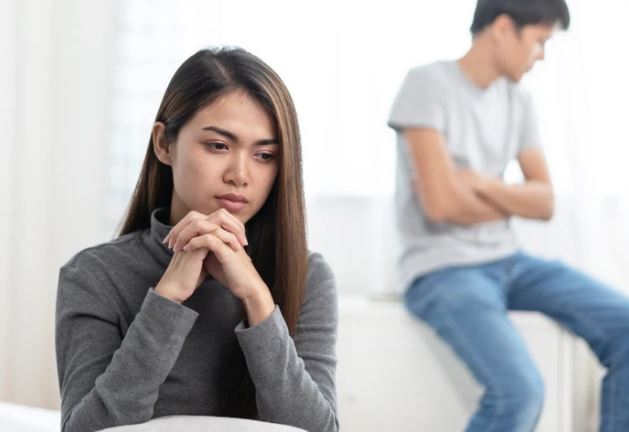 Chồng đi làm về liền mắng tôi tơi tả chỉ vì tự tiện cho con cá sấu bông của con trai và sự thật phía sau khiến tôi đau buồn