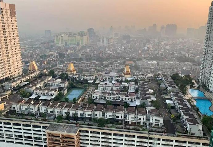 Ngôi làng biệt thự độc đáo trên nóc trung tâm thương mại