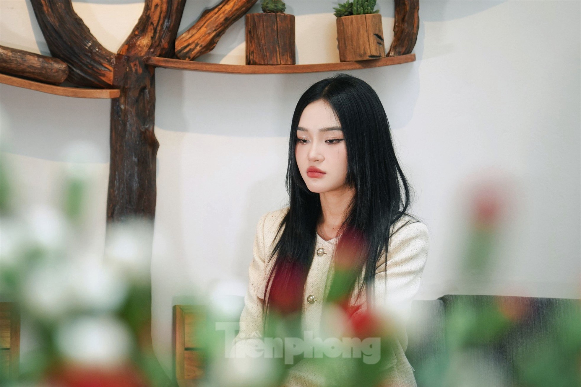 Cận nhan sắc tiểu tam đang bị ghét nhất 'Chúng ta của 8 năm sau' ảnh 11