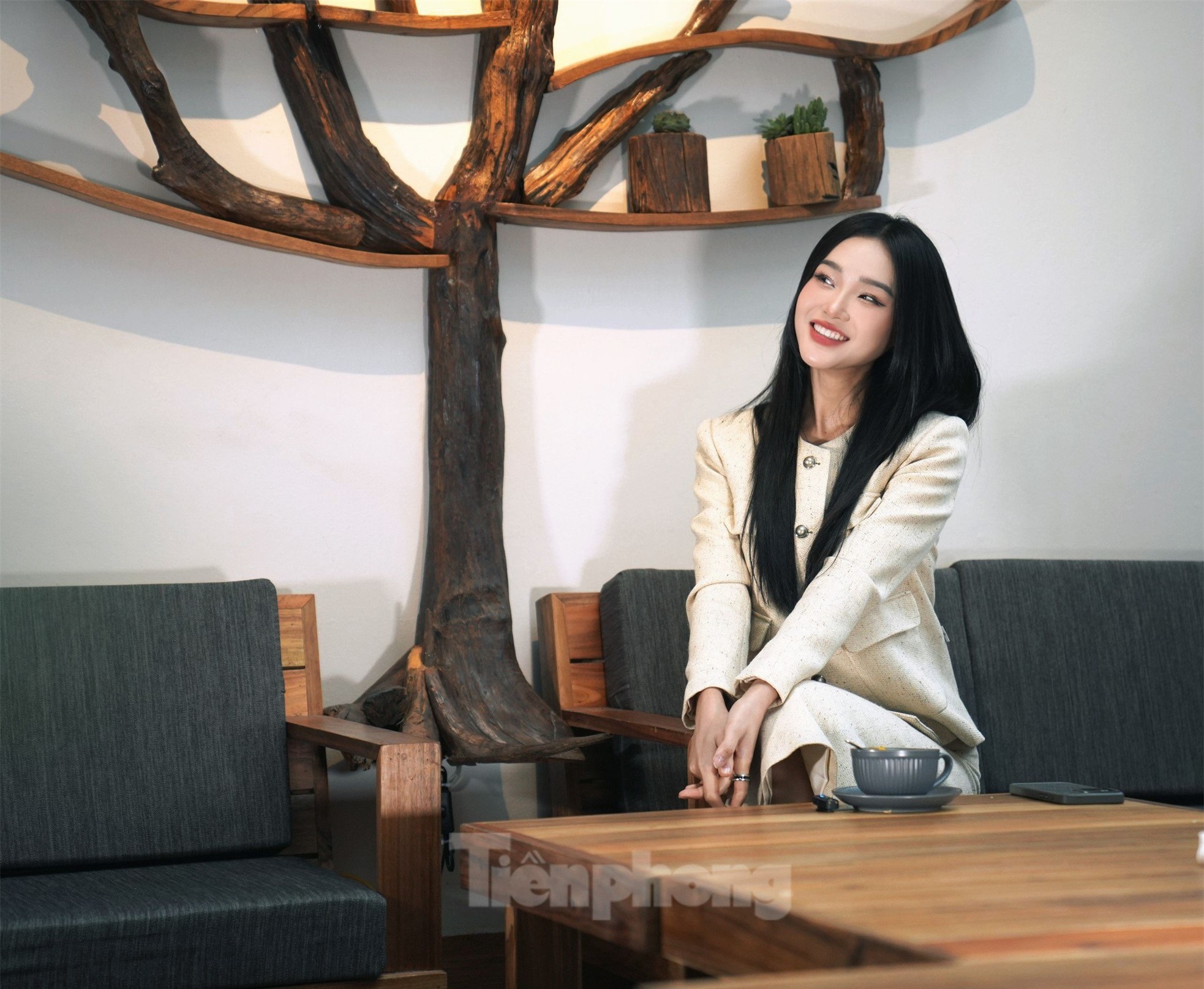 Cận nhan sắc tiểu tam đang bị ghét nhất 'Chúng ta của 8 năm sau' ảnh 14