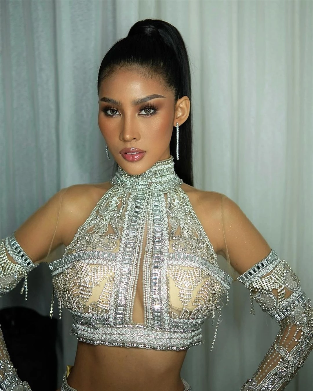 Người đẹp có vòng eo 51 cm tại Hoa hậu Hoàn vũ Philippines ảnh 7