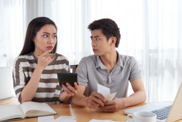 Nhiều lần anh trai tôi phải kêu than vì sở thích của chị dâu, tôi cũng "bó tay" không biết khuyên thế nào