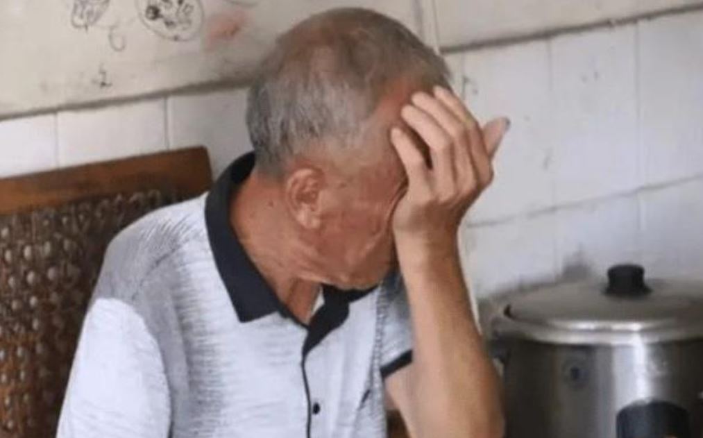 Ông bố 70 tuổi ngậm ngùi: Chỉ đến khi chia tài sản mới rõ "tấm lòng" con cái, ai hiếu thảo thật, ai hiếu thảo giả, nhìn qua là biết