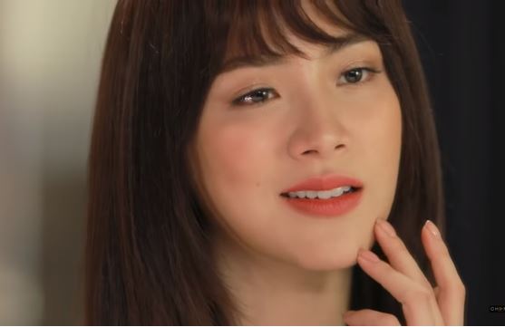 Nhìn chồng cũ quỳ rạp dưới chân mình, tôi thật sự không thể hiểu tại sao trước đây tôi lại yêu say đắm một gã đàn ông hèn hạ như thế này?