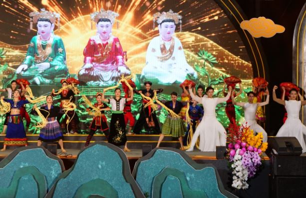 Khai mạc Lễ hội Đền Đông Cuông 2024