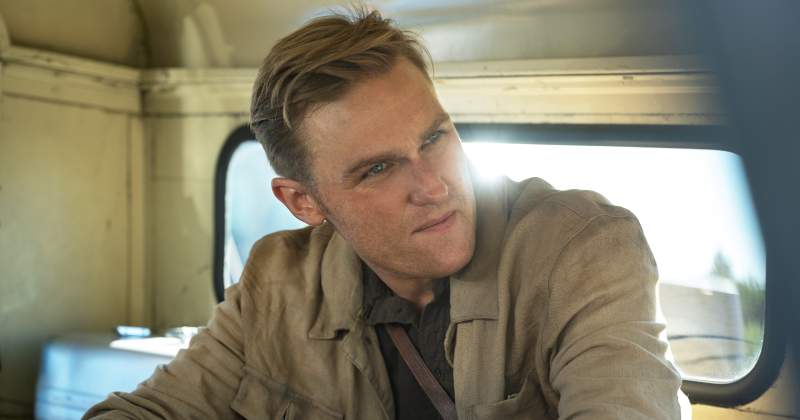 Nam chính phim kinh dị "Night Swim" Wyatt Russell - trai đẹp có gia thế 'khủng' tại Hollywood