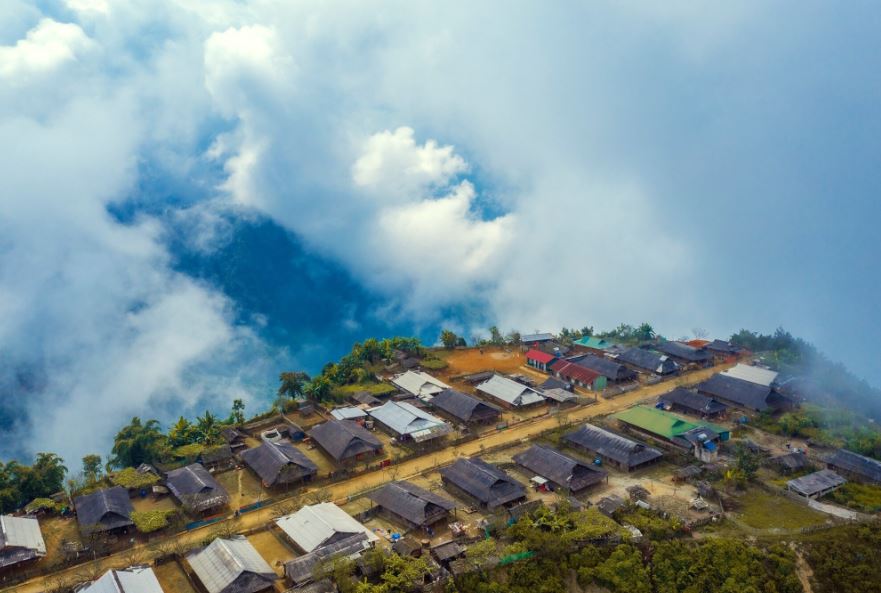 Đến Yên Bái có bản Cu Vai thanh bình, bốn bề toàn mây núi như cổ tích