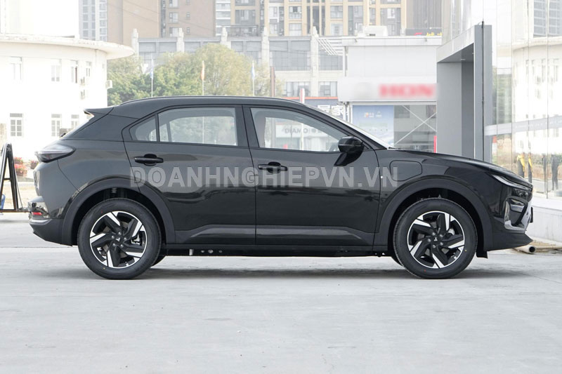 SUV lớn hơn Mazda CX-5, công suất 163 mã lực, giá gần 330 triệu đồng