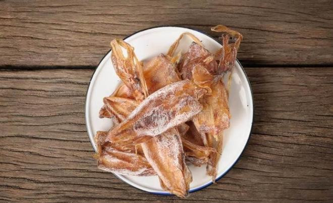 Không ngâm mực khô trong nước, hướng dẫn mẹo nhỏ, ngâm mực nhanh tươi ngon mà không có mùi tanh