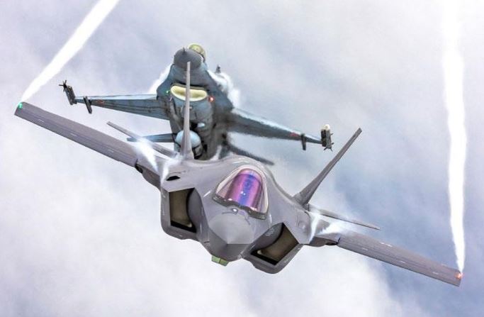 Thổ Nhĩ Kỳ không có cả tiêm kích F-16 Block 70 nếu từ chối giao S-400 cho Ukraine?