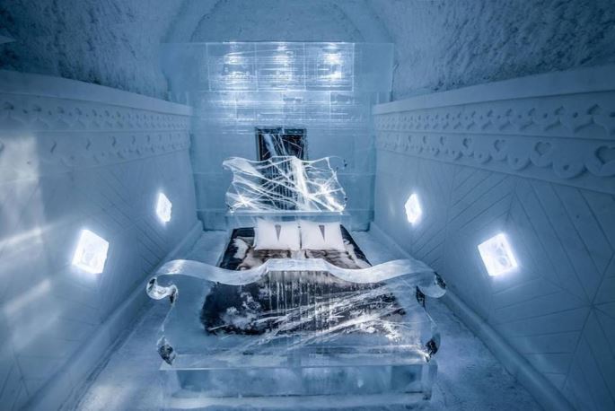 Vẻ đẹp độc đáo khách sạn băng có một không hai trên thế giới