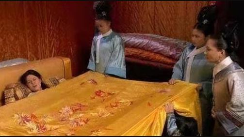 Tại sao thời xưa 'rất sợ' sinh con gái vào buổi trưa và sinh con trai ban đêm?