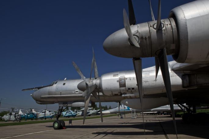 Nga dùng máy bay săn ngầm Tu-142 'khóa chặt' Tuyến đường biển phương Bắc