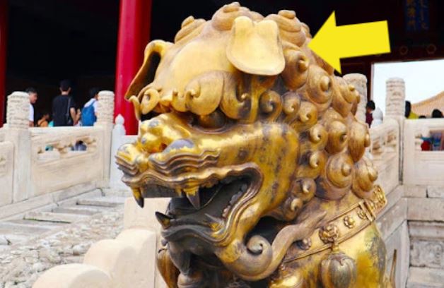 Là hiện thân của quyền lực nhưng đôi sư tử ở cung Càn Thanh, Tử Cấm Thành lại luôn cụp tai hèn nhát - Vì sao vậy?