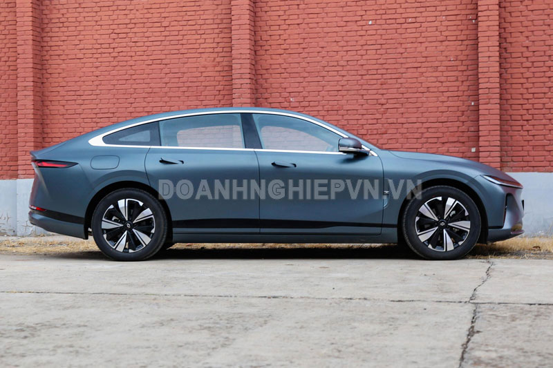 Xe điện công suất 190 mã lực, phạm vi hoạt động 710 km/lần sạc, giá gần 550 triệu đồng