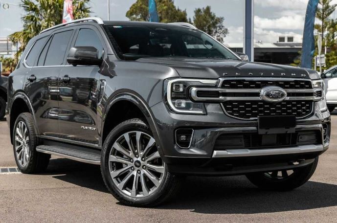 Ford Everest Platinum sắp bán tại Việt Nam, giá dự kiến khoảng 1,7 tỷ đồng?