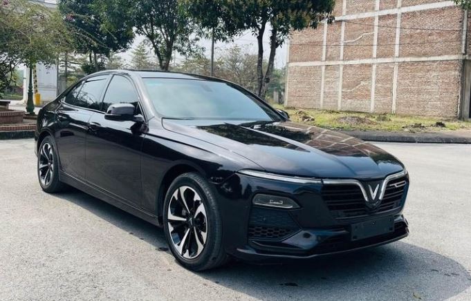 Sau 4 năm sử dụng, VinFast Lux A2.0 cũ xuống giá ngỡ ngàng