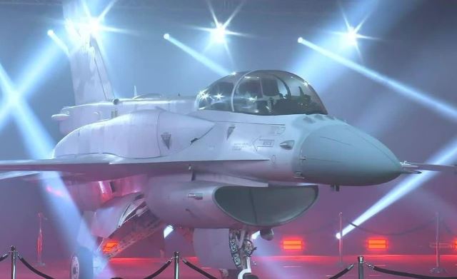 Phi công thử nghiệm nói về ưu điểm vượt trội của tiêm kích F-16 Block 70