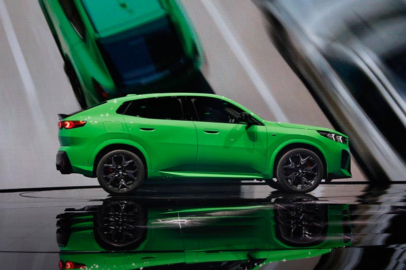 CLIP: Cận cảnh BMW X2 2024, công suất 312 mã lực, giá hơn 1 tỷ đồng