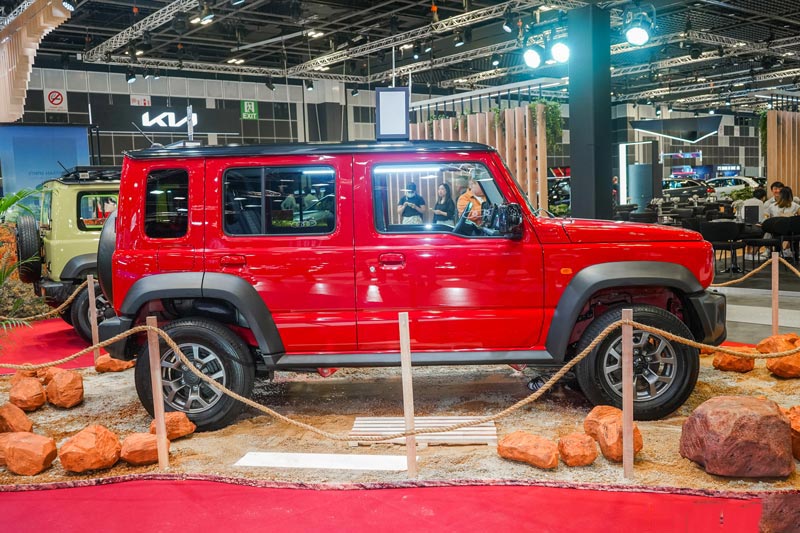 Suzuki Jimny 5 cửa 2024 ra mắt, giá từ 730 triệu đồng