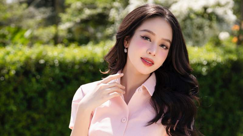 Hoa hậu Thanh Thuỷ tái xuất ngọt ngào