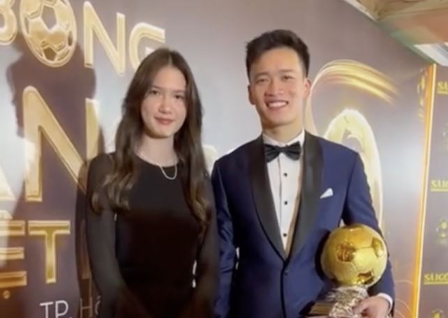 Em gái “chân dài” của hội cầu thủ: Em gái Đặng Văn Lâm cao gần 1m80, em gái Văn Toàn được “đẩy thuyền” với Tiến Linh