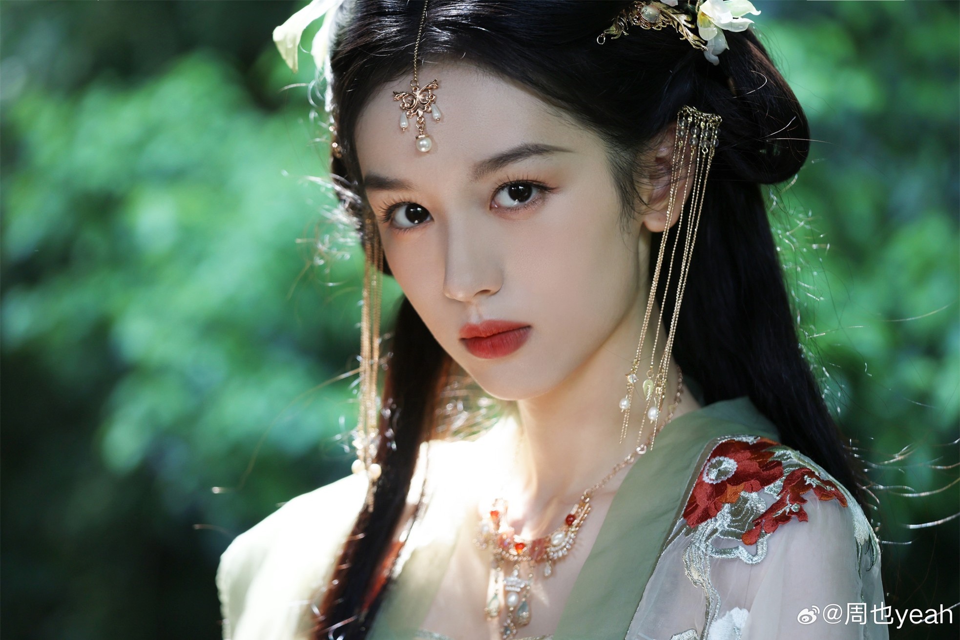 Thế lực đứng sau chống lưng những thái tử, công chúa ở showbiz ảnh 11