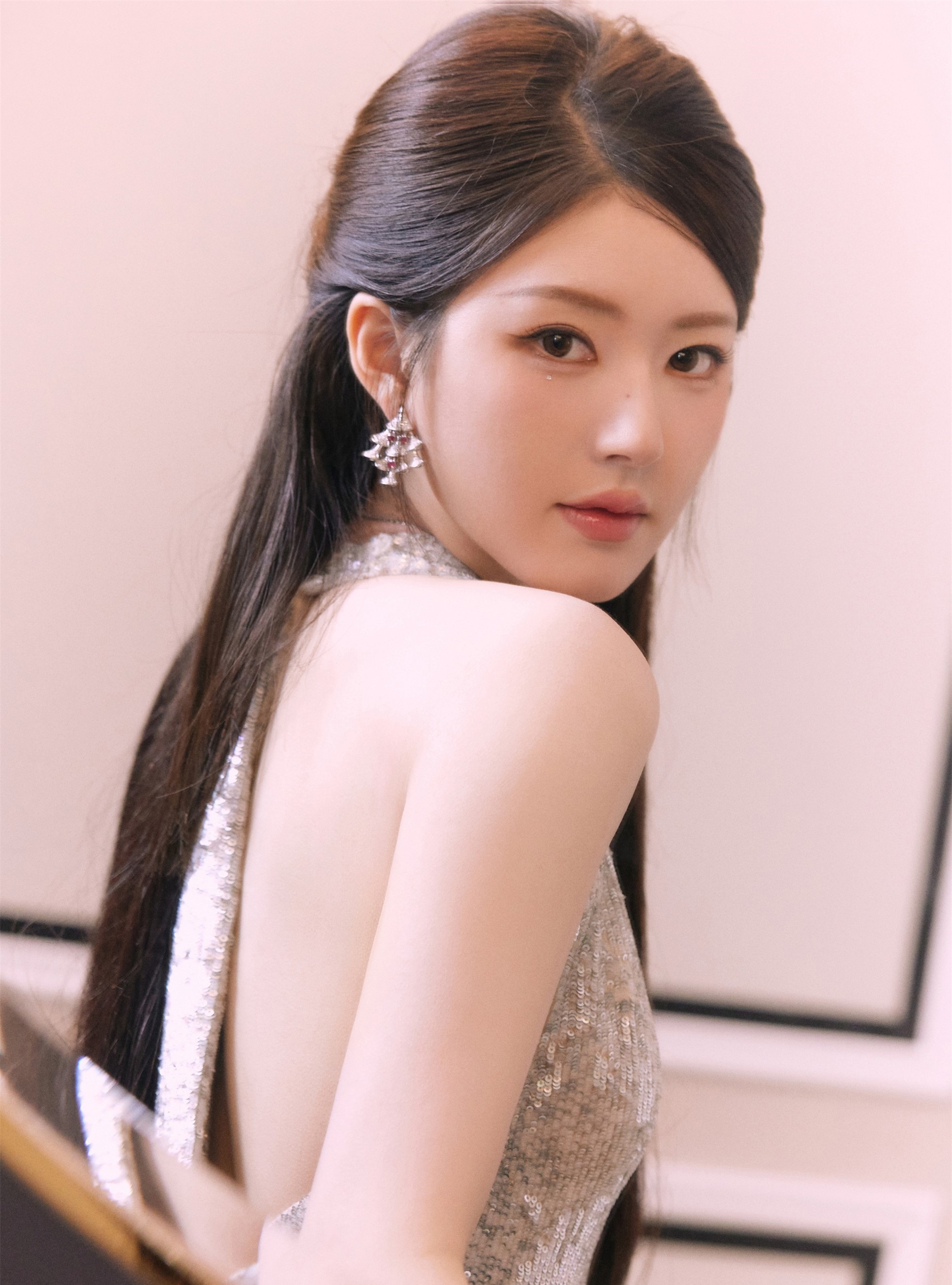 Thế lực đứng sau chống lưng những thái tử, công chúa ở showbiz ảnh 5