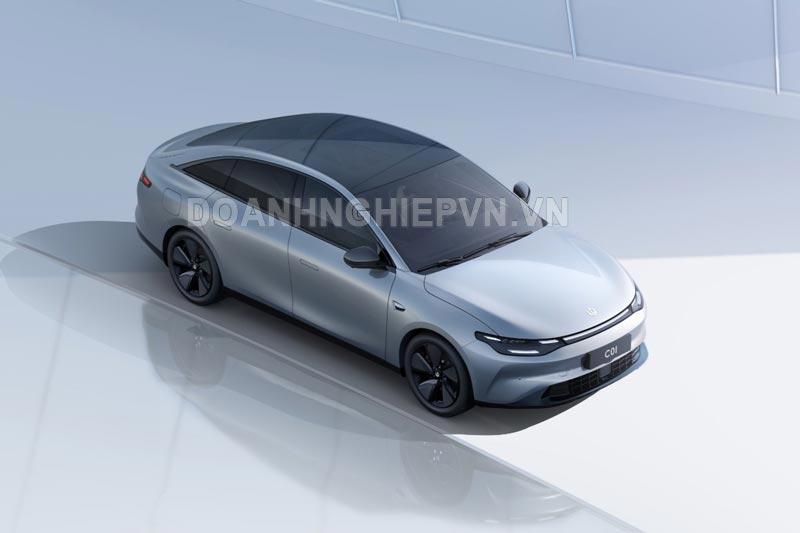 Xe hơi công suất 540 mã lực, nội thất tiện nghi, nhiều tính năng an toàn, giá gần 490 triệu đồng