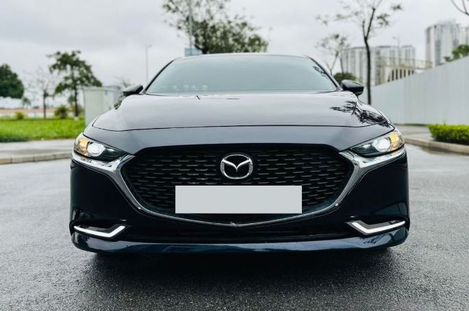 Lăn bánh 2 năm, Mazda3 chạy lướt mất giá gần 300 triệu đồng trên sàn xe cũ