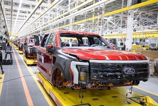 Xe lai là điểm sáng trong doanh thu đầu năm 2024 của Ford