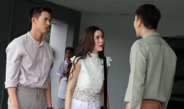 Vì muốn chứng tỏ quyền của con trưởng, anh trai chồng ép chúng tôi hiến đất làm nhà từ đường