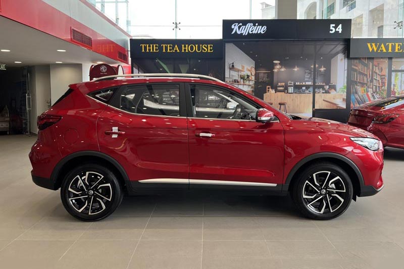 ‘Kẻ thách thức’ Toyota Corolla Cross giảm giá mạnh tại Việt Nam