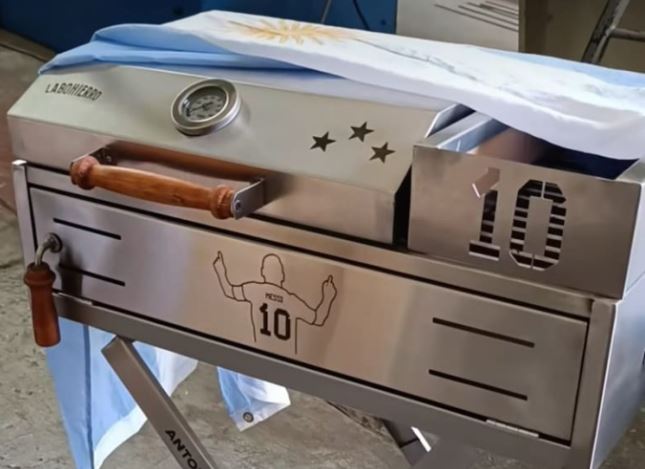 Đơn đặt hàng của Messi khiến chủ doanh nghiệp nghẹn ngào không nói nên lời